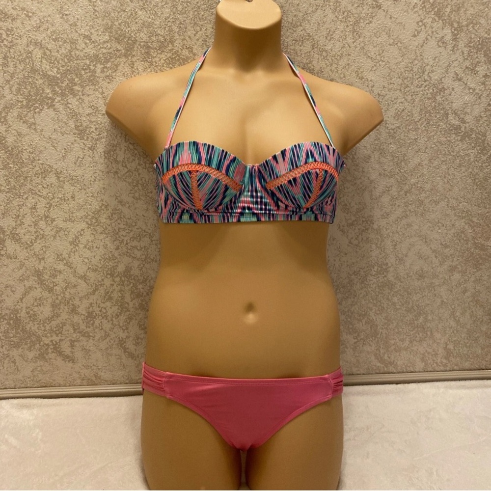 Xhilaration Multicolor Embroidered Patterned Bikini Set